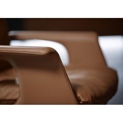 huelsta-d27-upholstered-dining-chair-with-armrest-kárpitozott-étkezőszék-karfával-innoconcept-design (6)