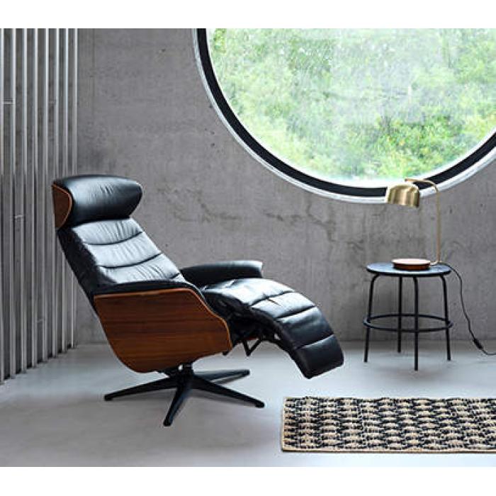 flexlux-marina-relax-armchair-battery-wooden-shell-oak-leather-black-swivel-leg-black-relax-fotel-akkus-tolgy-szinu-karfa-bor-karpit-fekete-2