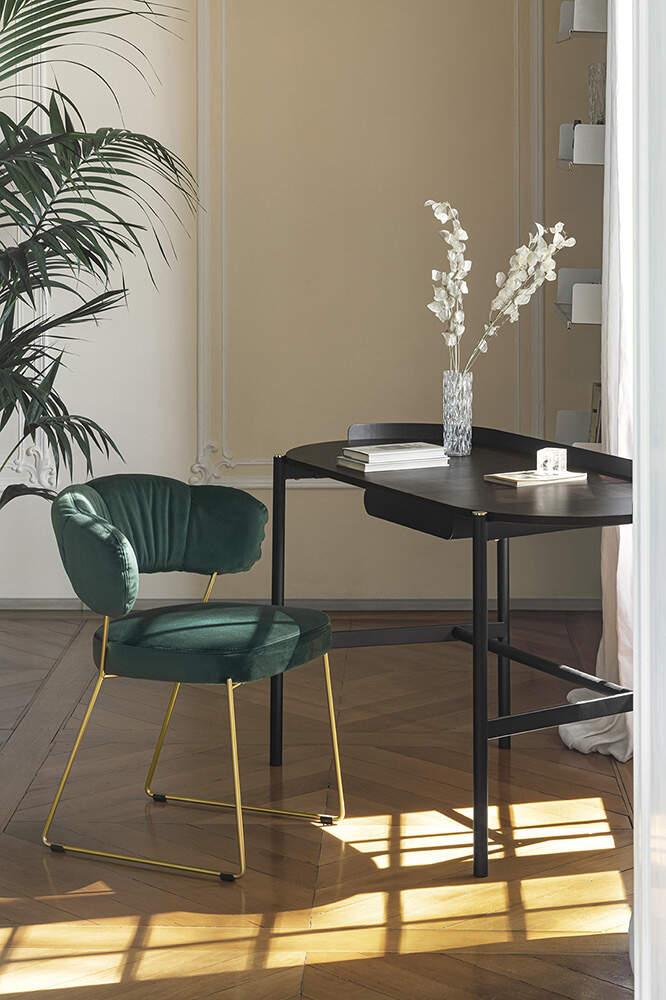Calligaris Quadrotta dining chair Madame desk // Quadrotta étkezőszék Madame íróasztal