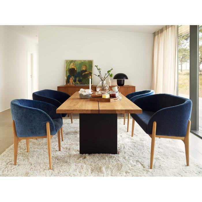 sits-JENNY-BISTRO-chair-elyot-dark-blue-interior-JENNY-BISTRO-szék-sötétkék-enteriőr-innoconceptdesign-2