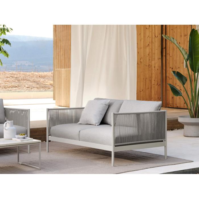 C2 bolia Track Outdoor Sofa 2 seater_Palma Light Grey interior 2 szemelyes kulteri kanape szurke enterior innoconceptdesign 12